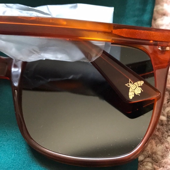 🆕Gucci Sunglasses. No offers. - Picture 8 of 15